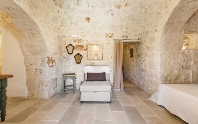 3360 Trulli Pangi by Perle di Puglia