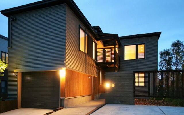 Shimogoryo House