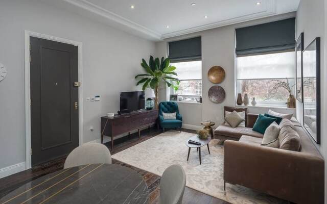 Modern 2 Bed, 2 Bath Apartment in Paddington