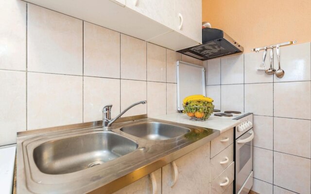 Nice Apartment in Lopci With 2 Bedrooms
