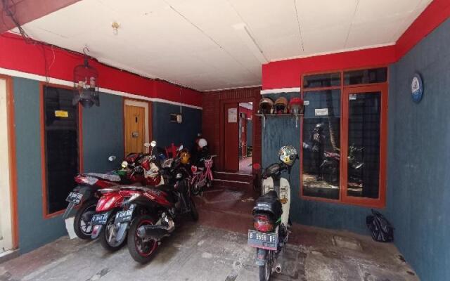 OYO 91341 D'phoenix Anggrek Syariah Residence