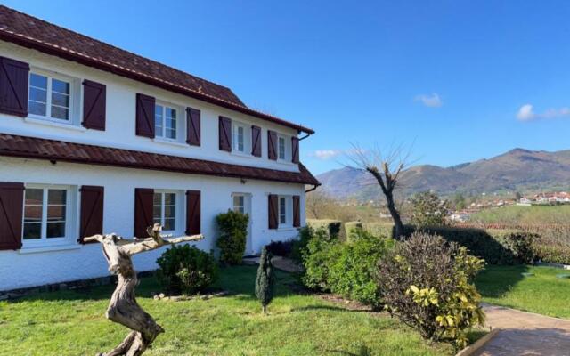 Appartement vue sur la Rhune