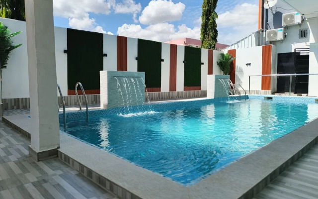 Newtown Palace Hotel