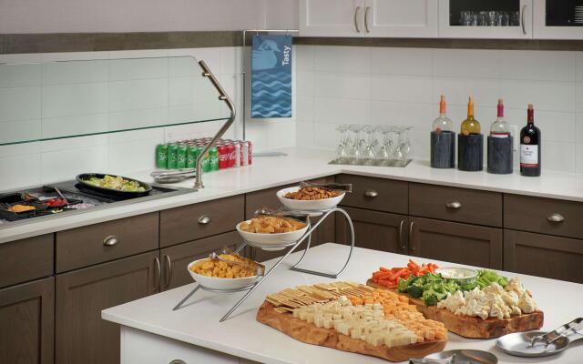 Homewood Suites by Hilton Cincinnati-Midtown, OH