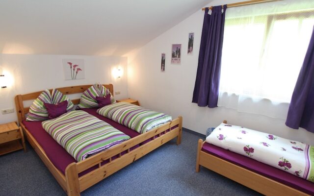 Cozy Apartment in Saalbach-Hinterglemm near Ski Area