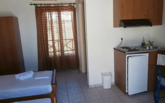 Glafki Rooms Syros