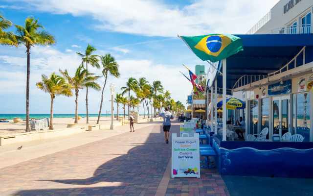 Caribbean Resort Suites
