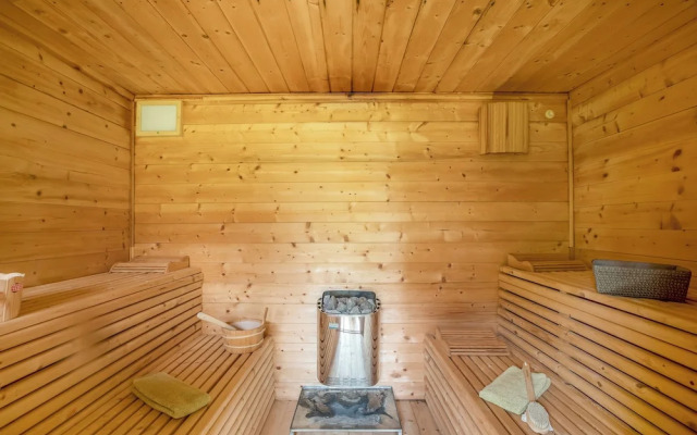 Il Gioiellino Pool And Sauna