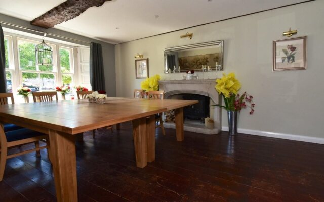 Ilchester Arms