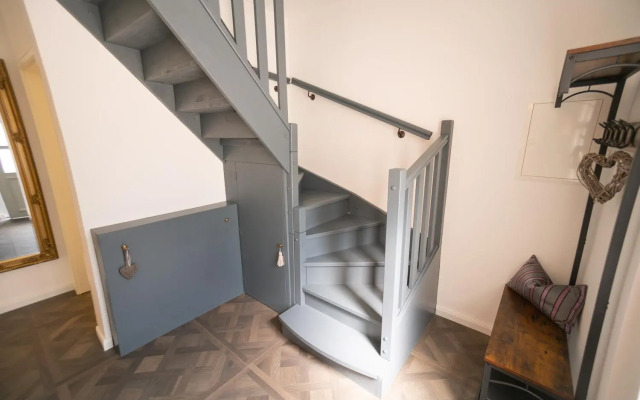 Neu - Privatsphäre im Kutscherhaus der Villa Golding