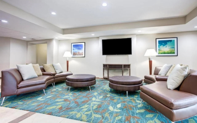 Candlewood Suites Cut Off by IHG