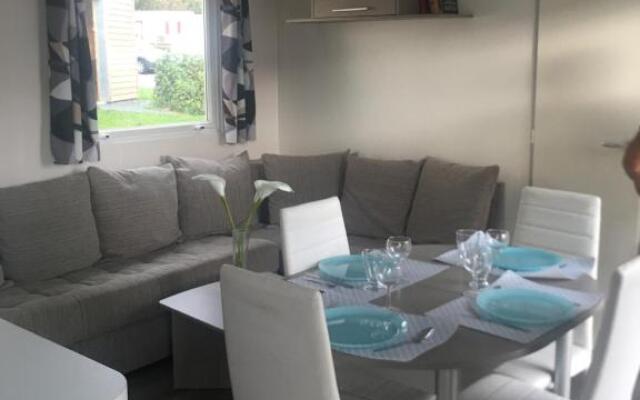 Mobil Home 257 M et Mme COLAS