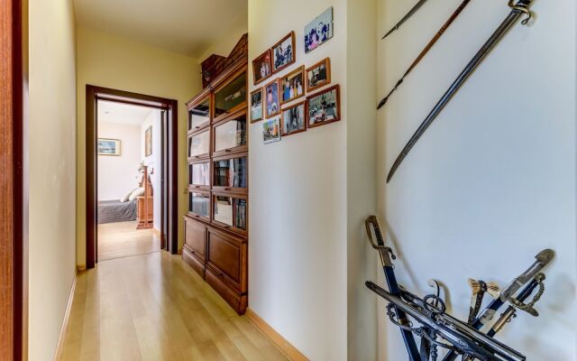 Home4day Spacious loft in the heart of Petersburg