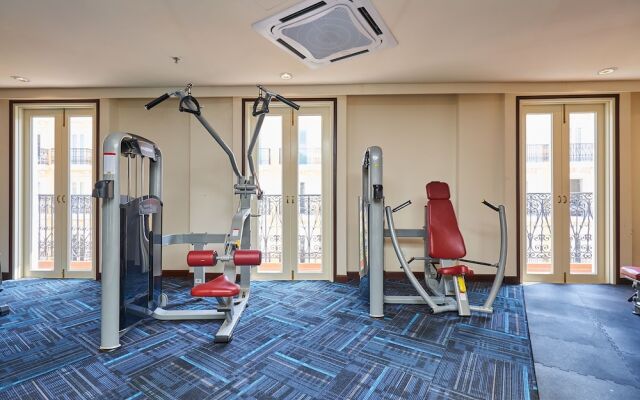 The Platinum Hotel & Suites