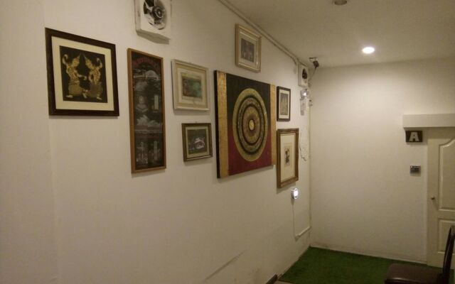 FIRST 1 Boutique House at Sukhumvit 1