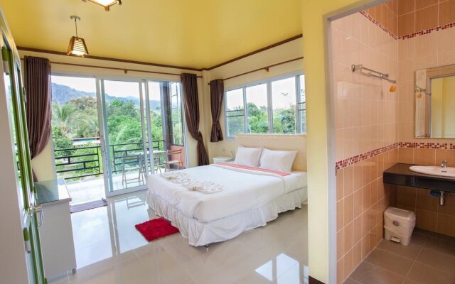 Khao Sok Country Resort
