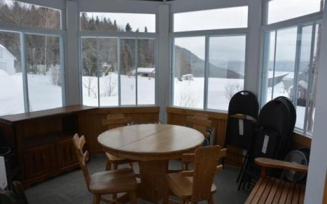 The Rustic House of the Fjord