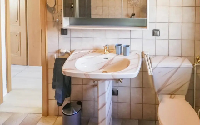 Nice Apartment in Jesberg - Densberg With 2 Bedrooms and Wifi