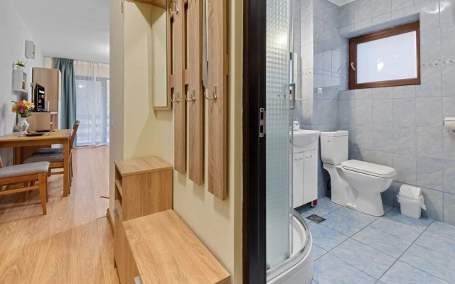 Cozy Studio with Panoramic Mountain View