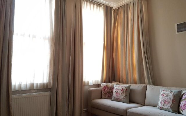 Zenka Rooms