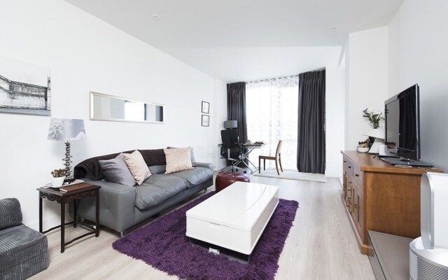 Modern 1BR Flat close to Canary Wharf