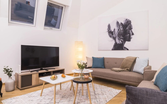 Rennweg Rooftop by Welcome2vienna