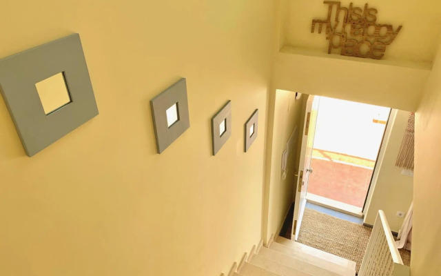 Chalet a estrenar - Playa Oliva Nova. Piscina & Padel