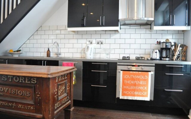 4 Storey House in Dalston