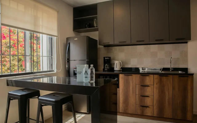 w Impressive 5BR w Terrace in Miraflores