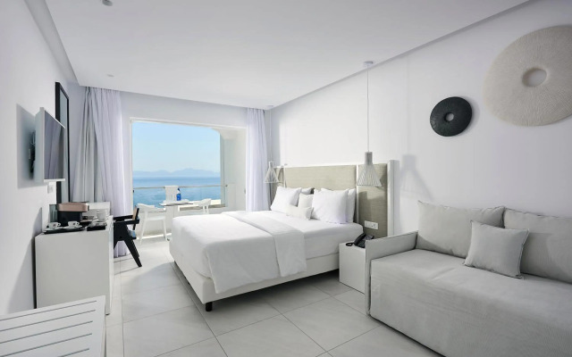 Dimitra Beach Hotel & Suites