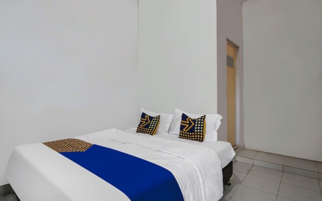 SPOT ON 92498 Fanni Homestay