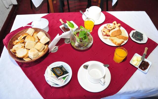 Hotel Yaro
