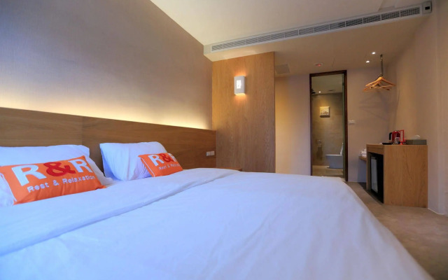 Station 100 Meter B&B