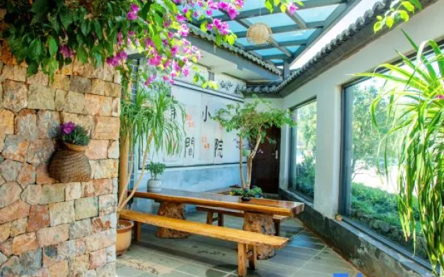That year Seaview Inn (Dali Erhai Haidong Branch)
