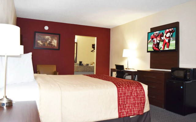 Red Roof Inn & Suites Commerce - Athens