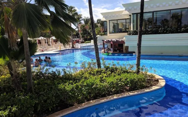 Bahia Principe & Golf Residences (Terrazas Condo)