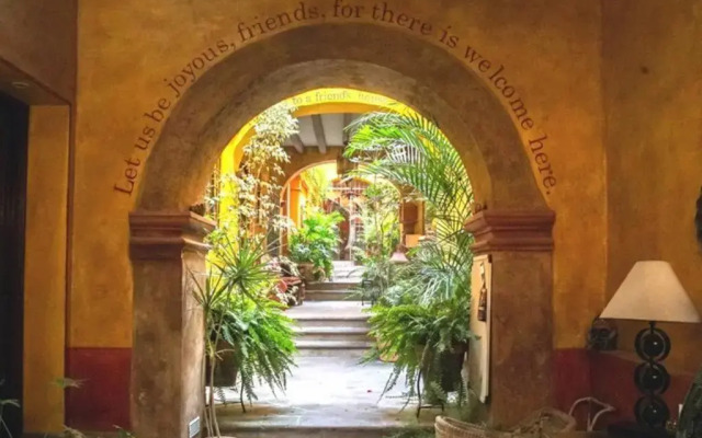 Location! Location! Location, 2 Bedroom on Aldama