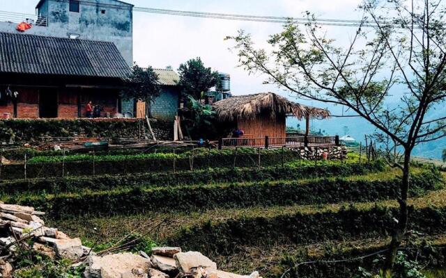 Sapa Hmong Bungalow Homestay