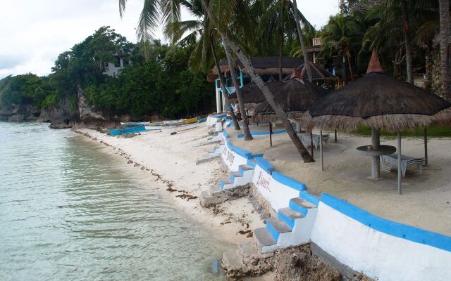 FloWer Beach Resort