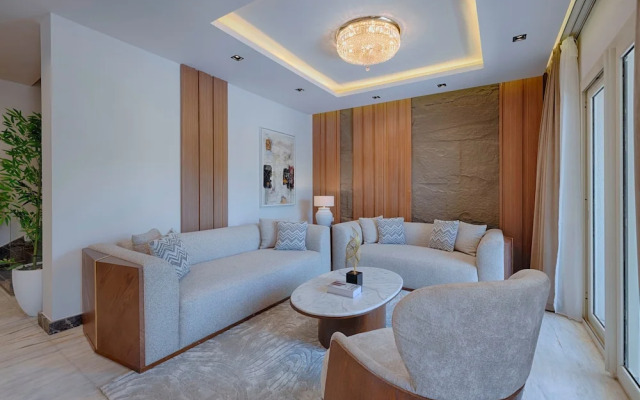 Vesta - Luxury Villa - 3BR - CFC I