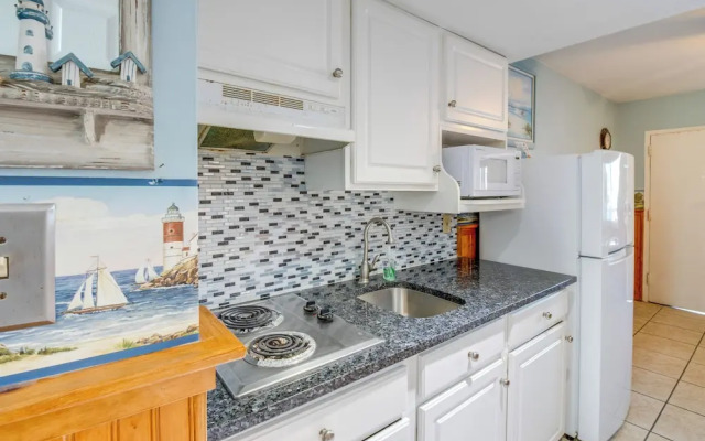 Walk to Wildwood Boardwalk: Family-friendly Condo!