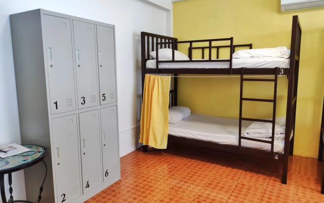 Sleeper  House
