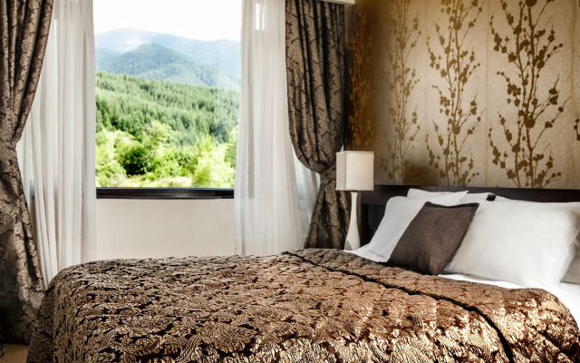 Premier Luxury Mountain Resort