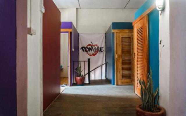 Pomme Hostel