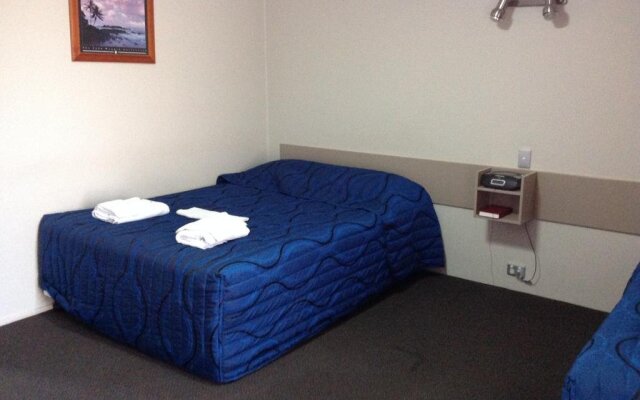 Tannum Sands Hotel / Motel