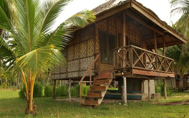 Tarzans Beach Resort