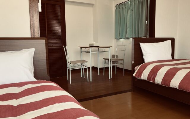 Sunset Hills Inn Naha