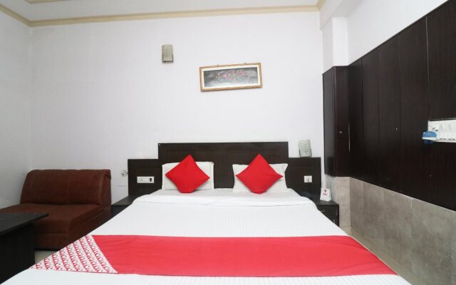 Hotel Taj Heaven By OYO Rooms