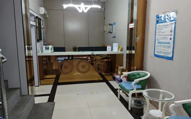 Bona Hotel (Fuyang City Government No. 15 Middle School)