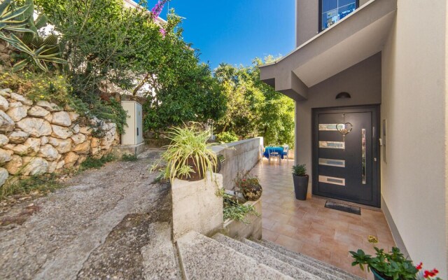 Amazing Apartment in Brist With 1 Bedrooms and Wifi